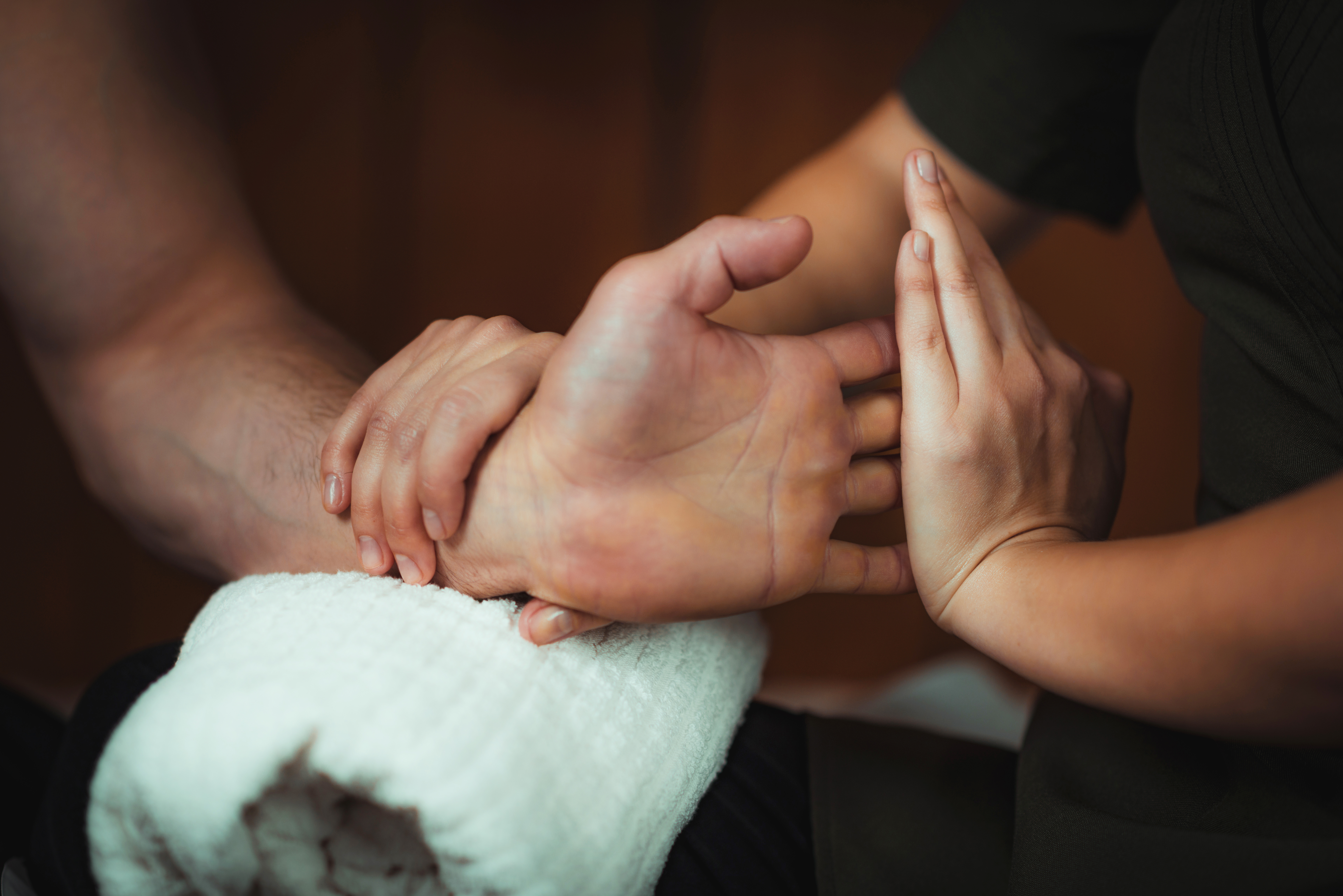 Hand Sports Massage Therapy